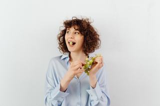 Dents et vieillissement : manger avec une molaire en moins ou sans dents