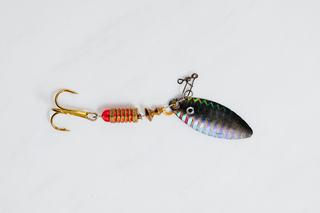 Mulet : fabriquer une cuillère de pêche et cuisiner le poisson