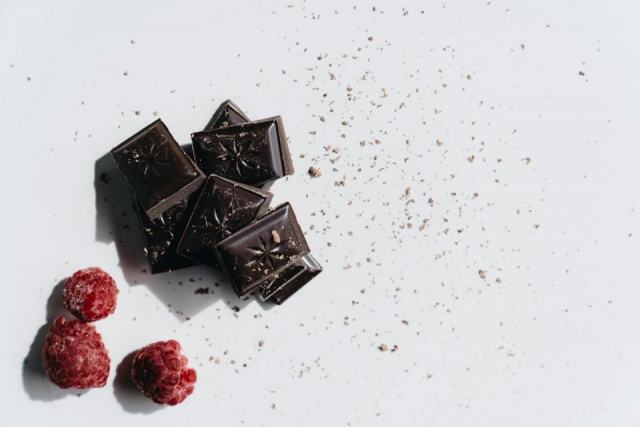 Chocolat noir et palpitations : comprendre et profiter de ses bienfaits
