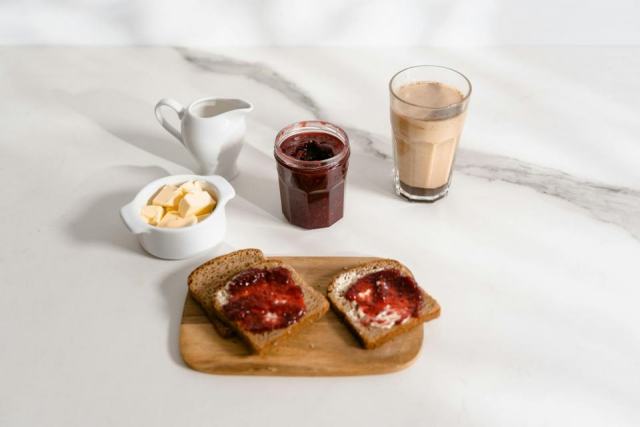 2 tartines beurre confiture calories