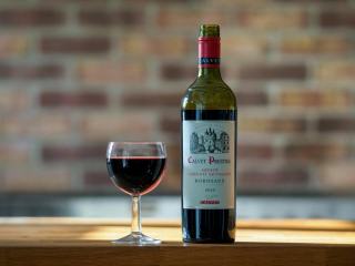 Vins de Bordeaux en primeurs : éviter les pièges et bien acheter